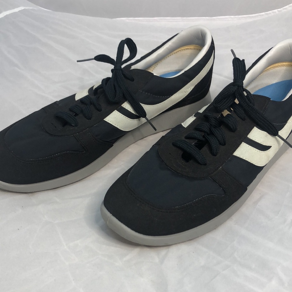 USA Vintage Retro Sneakers Whimsigoth